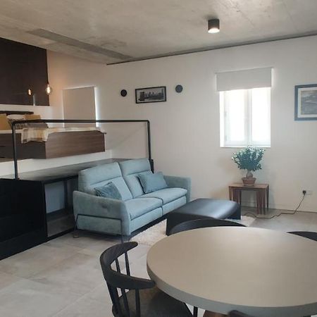 No 60, 3Rd Floor, Centrally Located, Fully Equipped Studio Apt Il-Furjana Exterior foto